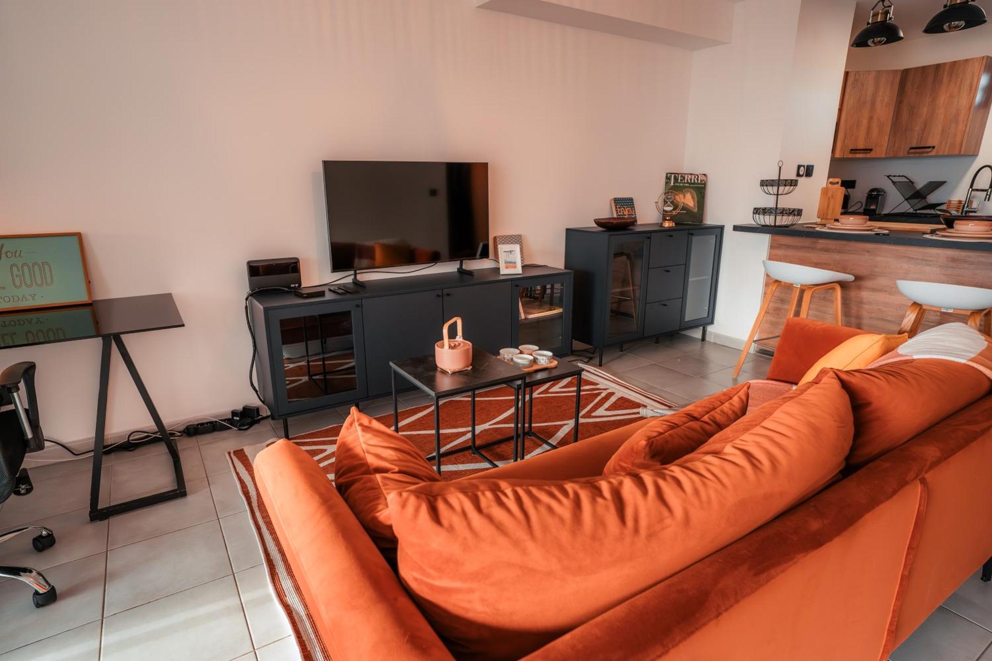 Appartement Moderne Et Elegant Saint-Denis Luaran gambar